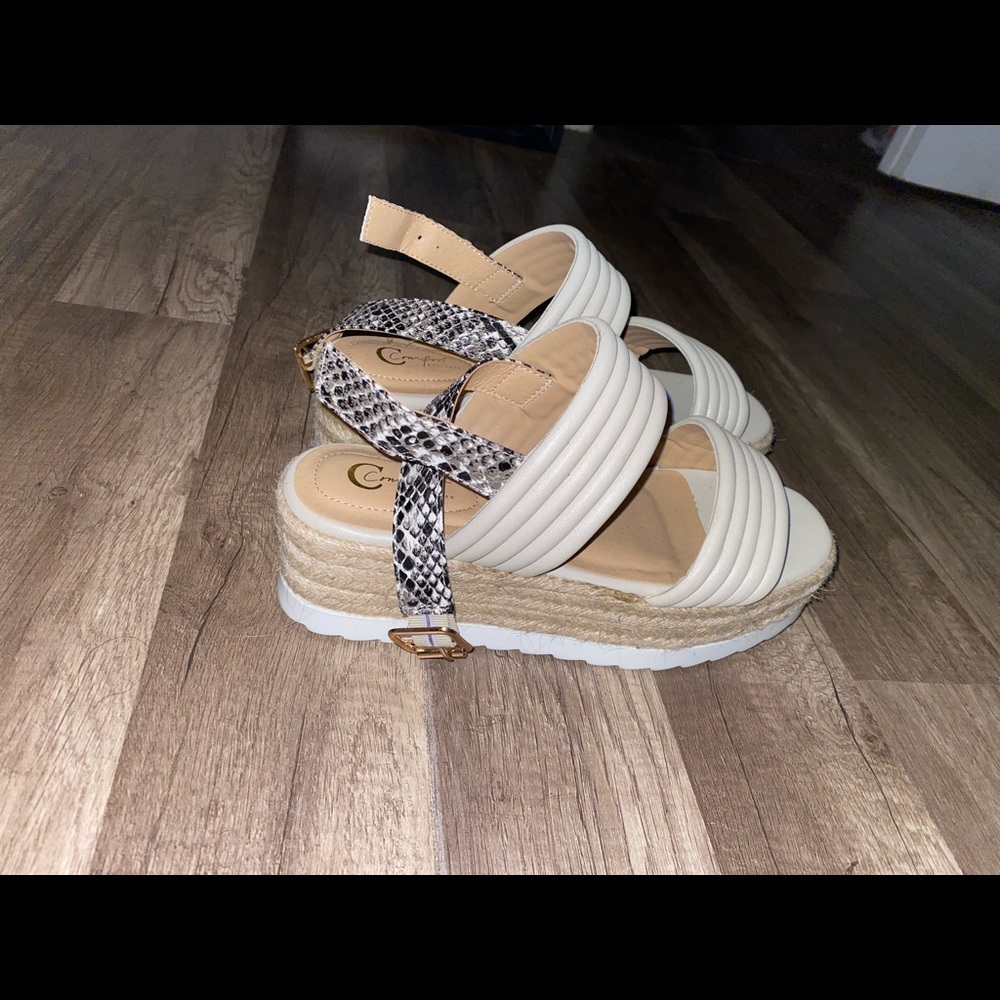 Ankle strap espadrille